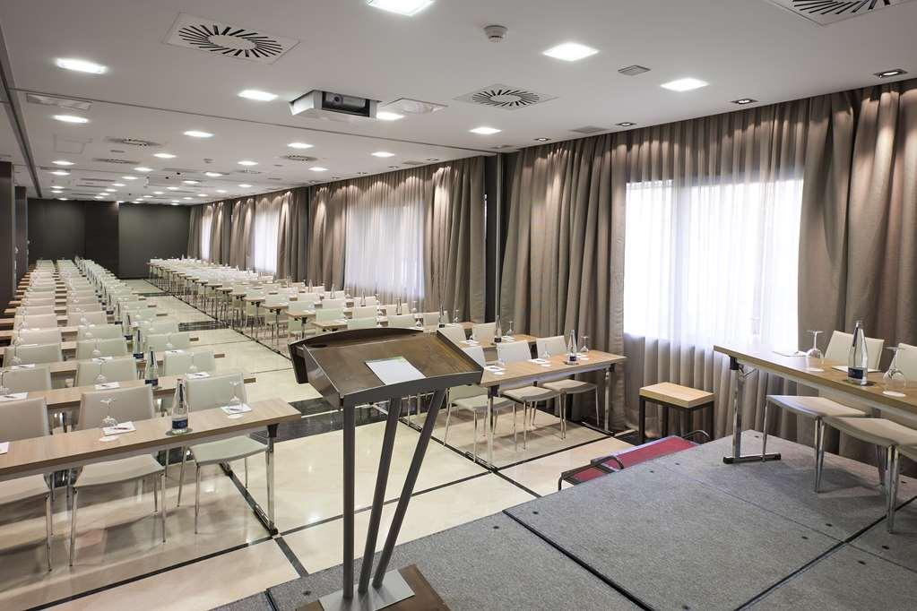 ホテル Nh Ribera Del Manzanares マドリード 設備 写真